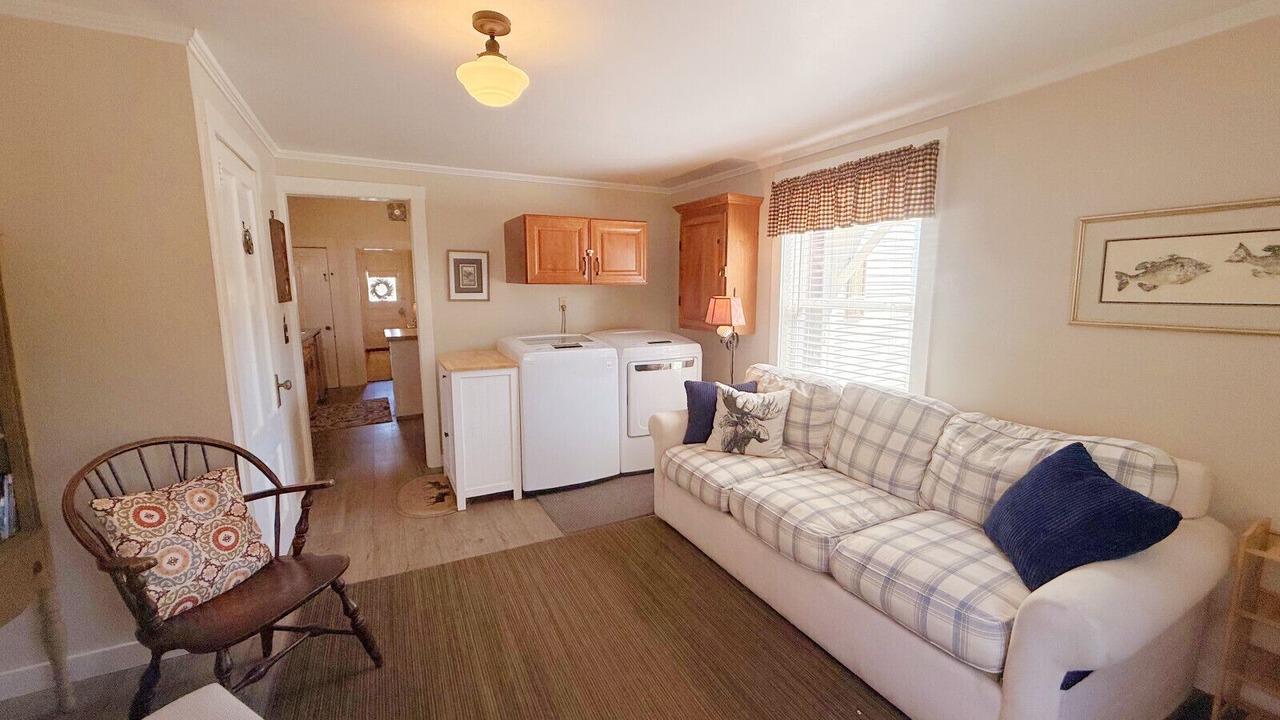 Photo of Livingroom in Greenville Junction