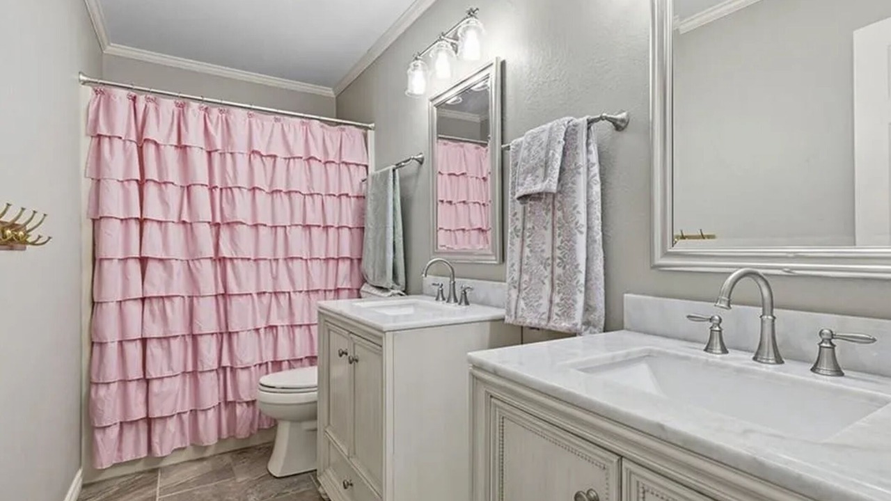 Photo of Bathroom in Texarkana