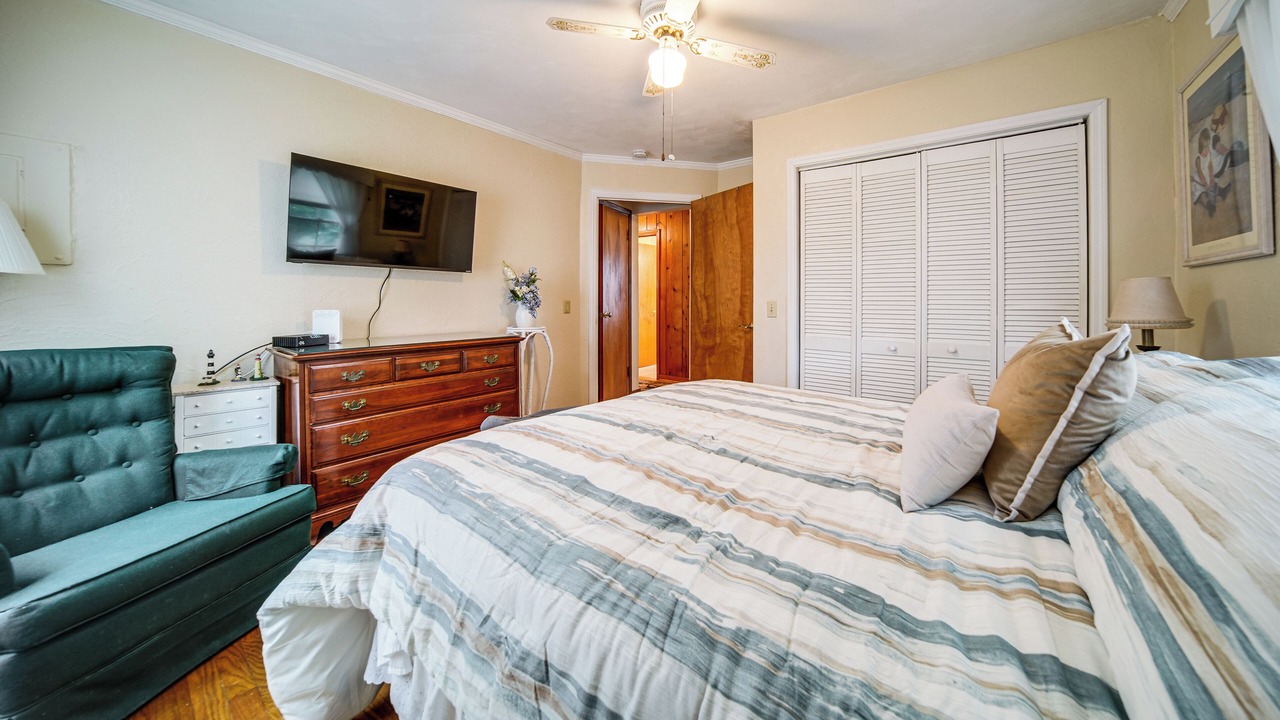 Photo of Bedroom in Edinboro