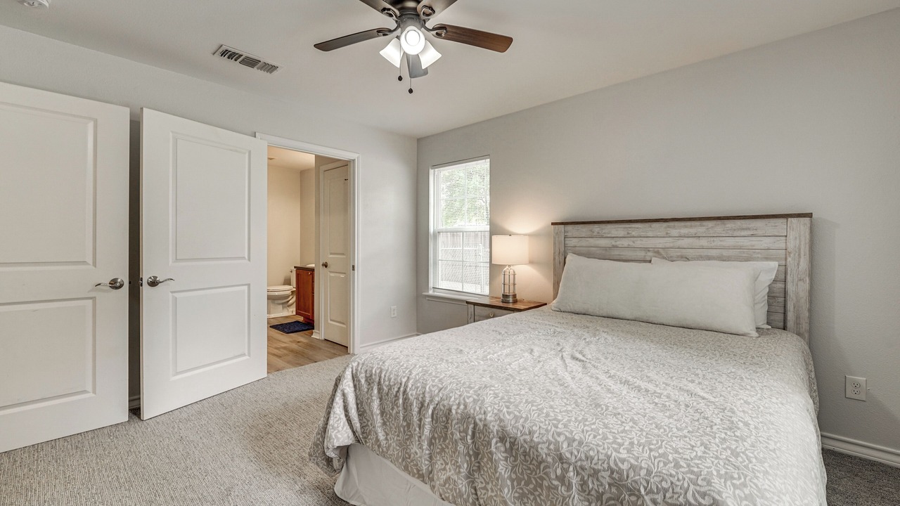 Photo of Bedroom in Nash