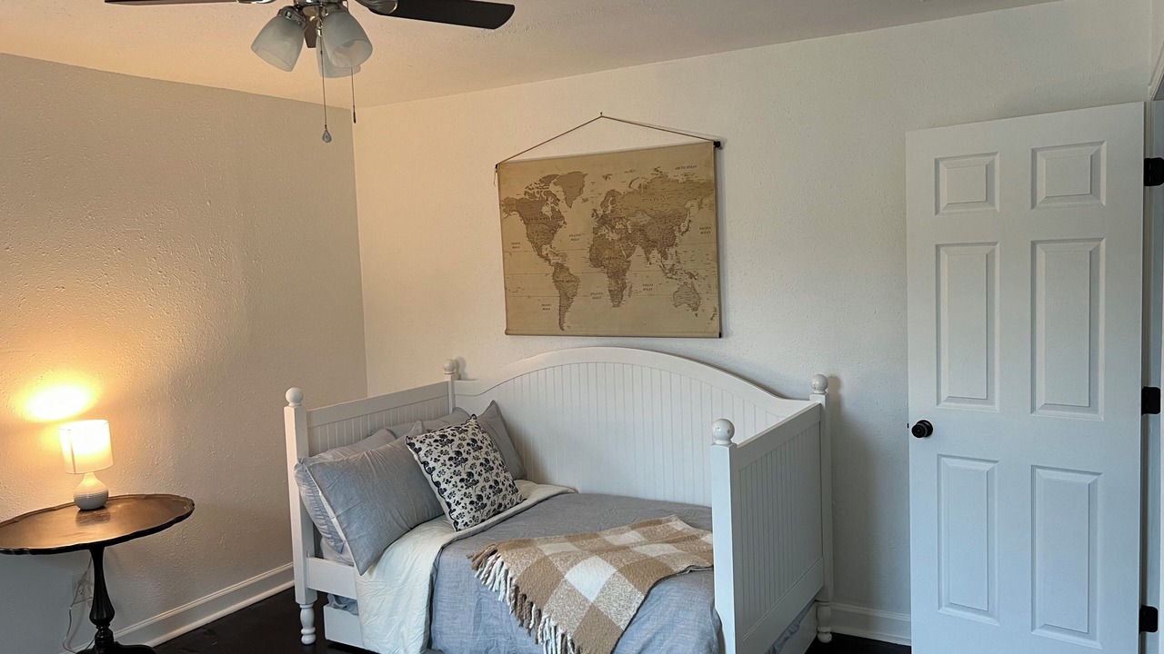 Photo of Bedroom in Pryor