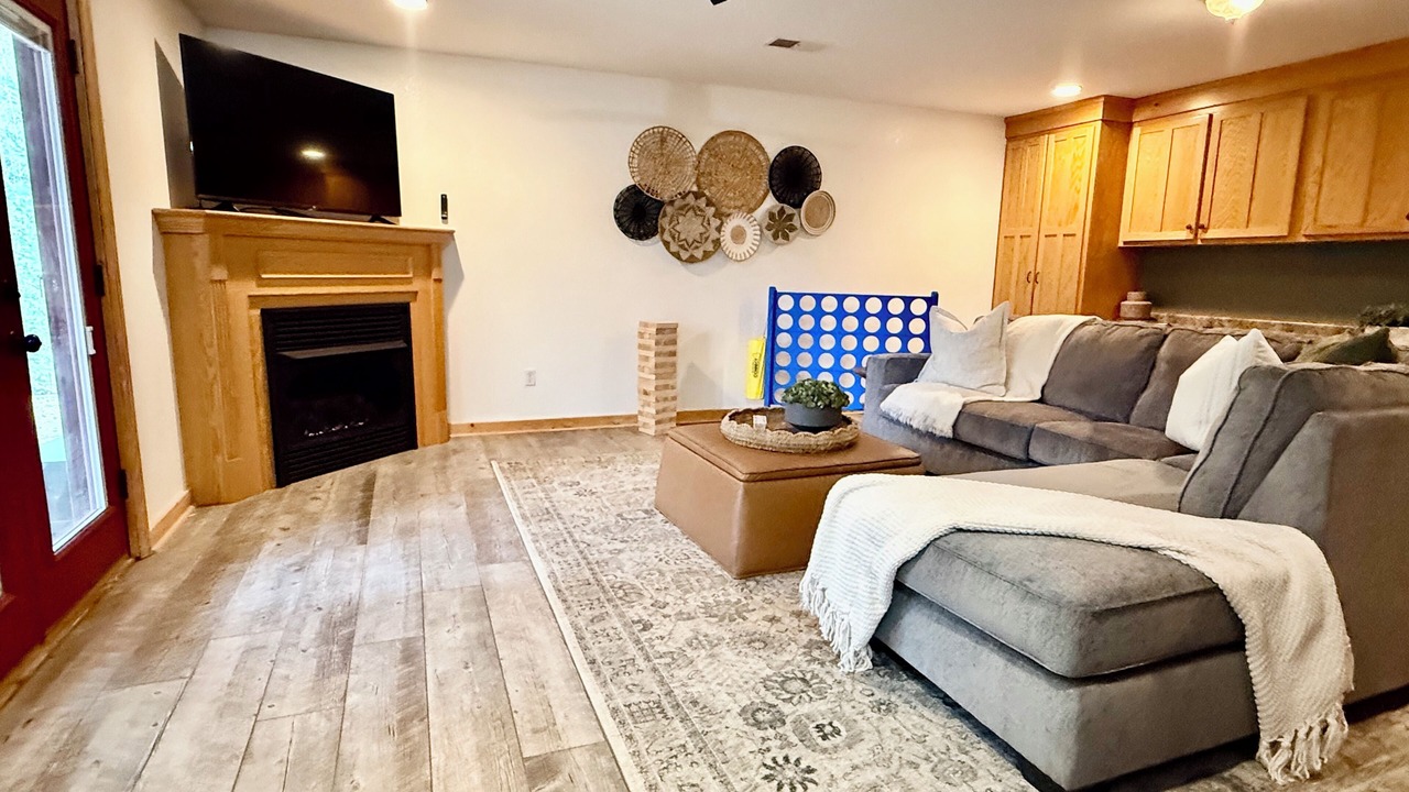 Photo of Livingroom in Murphy