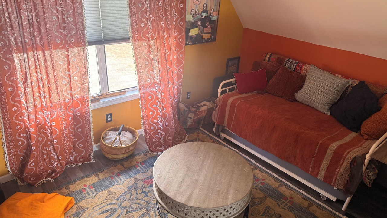 Photo of Livingroom in Harrison