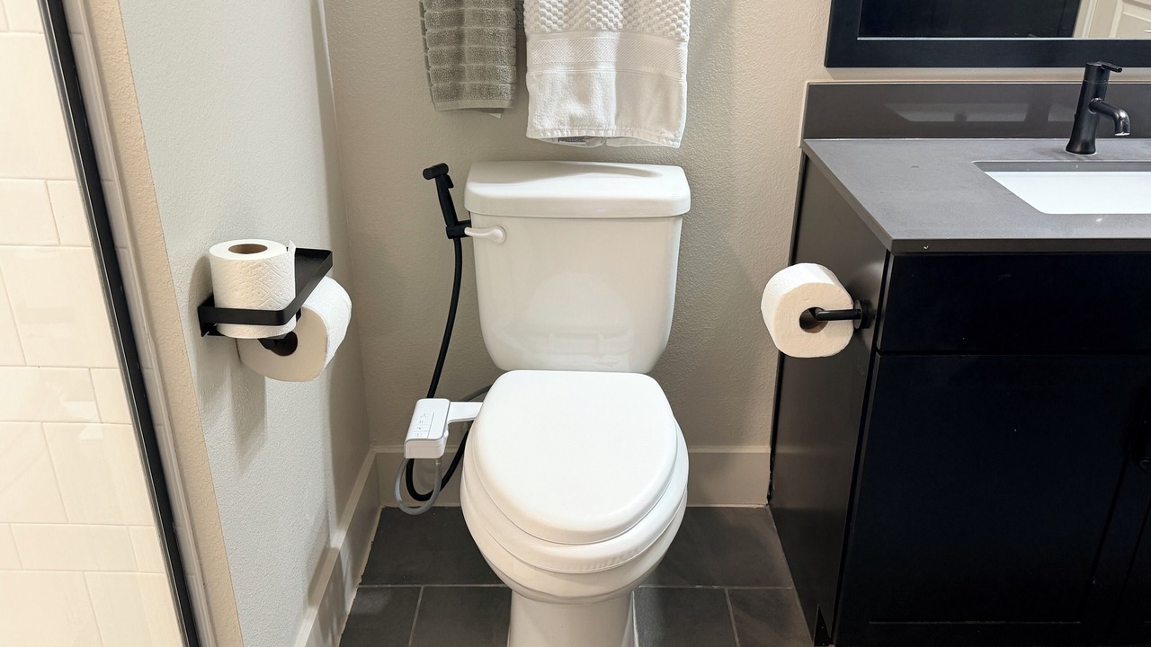 Photo of Bathroom in Deep Ellum