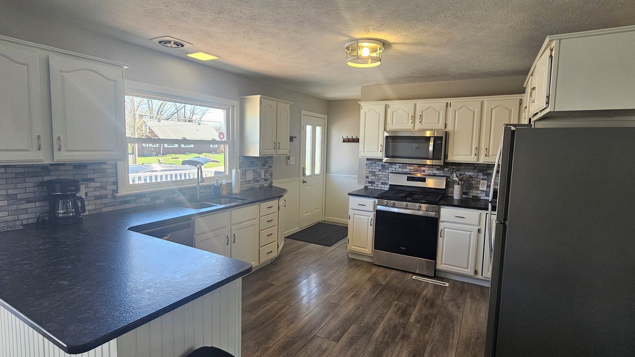 Photo of Kitchen in Warren