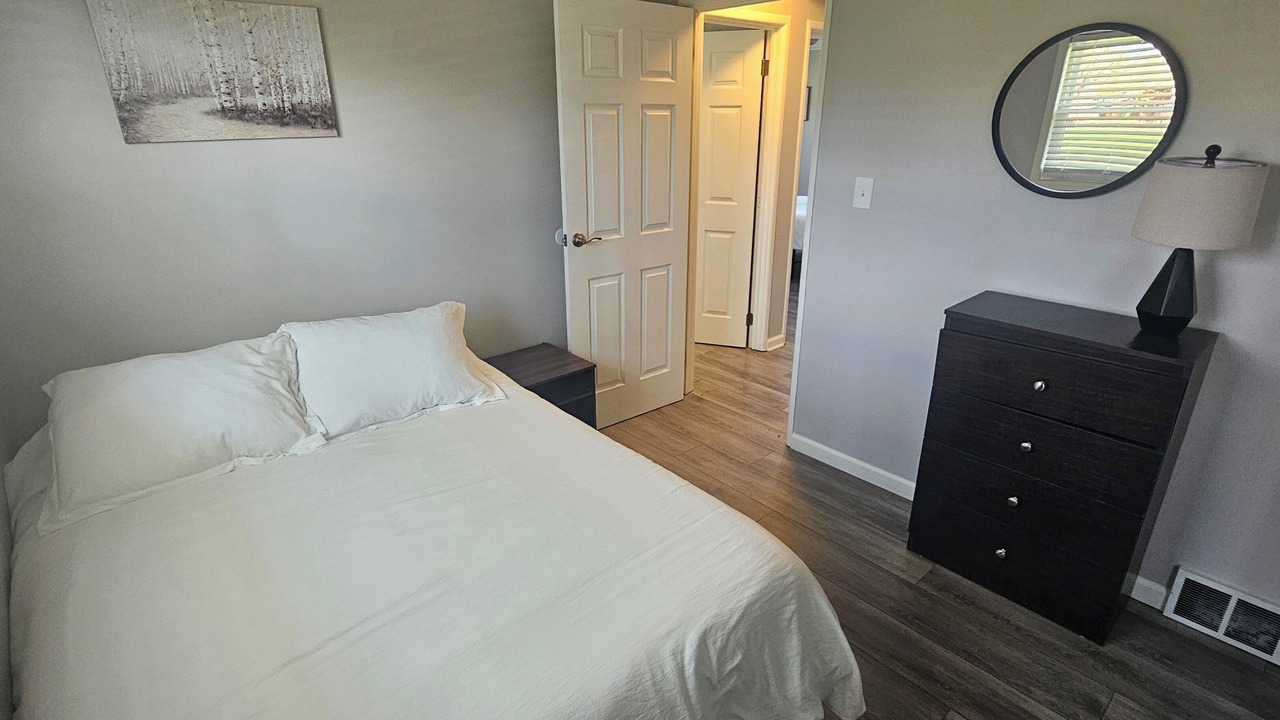 Photo of Bedroom in Warren