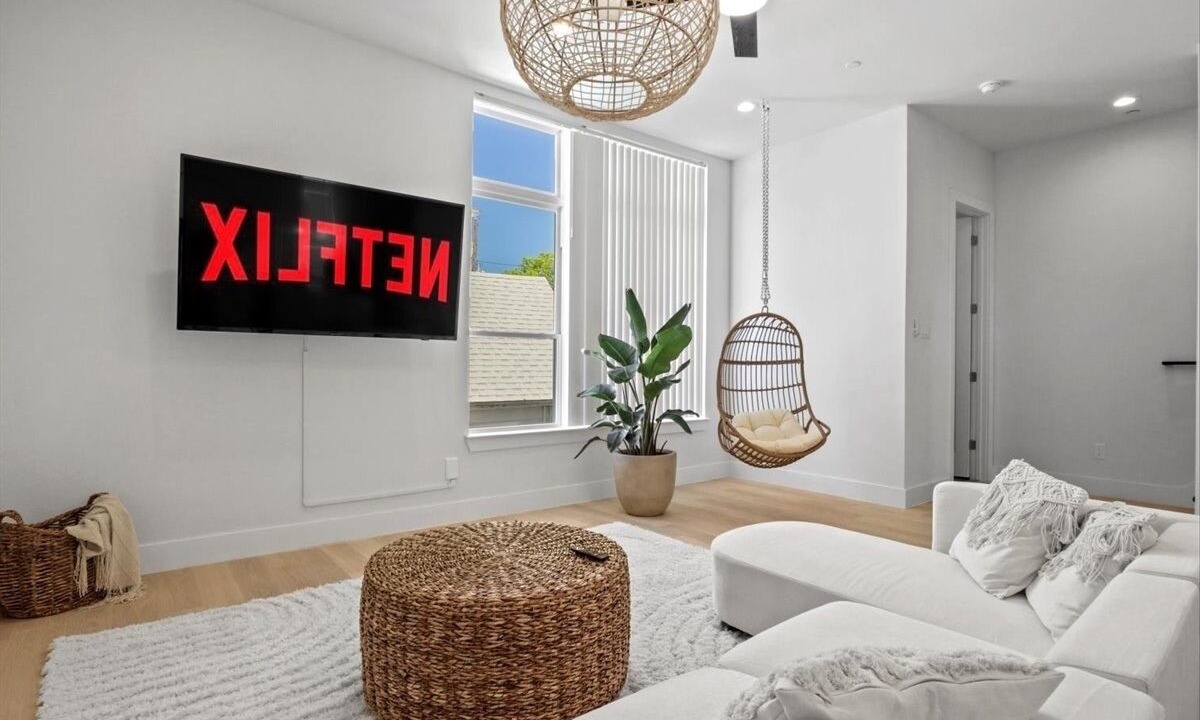 Photo of Livingroom in Old East Dallas