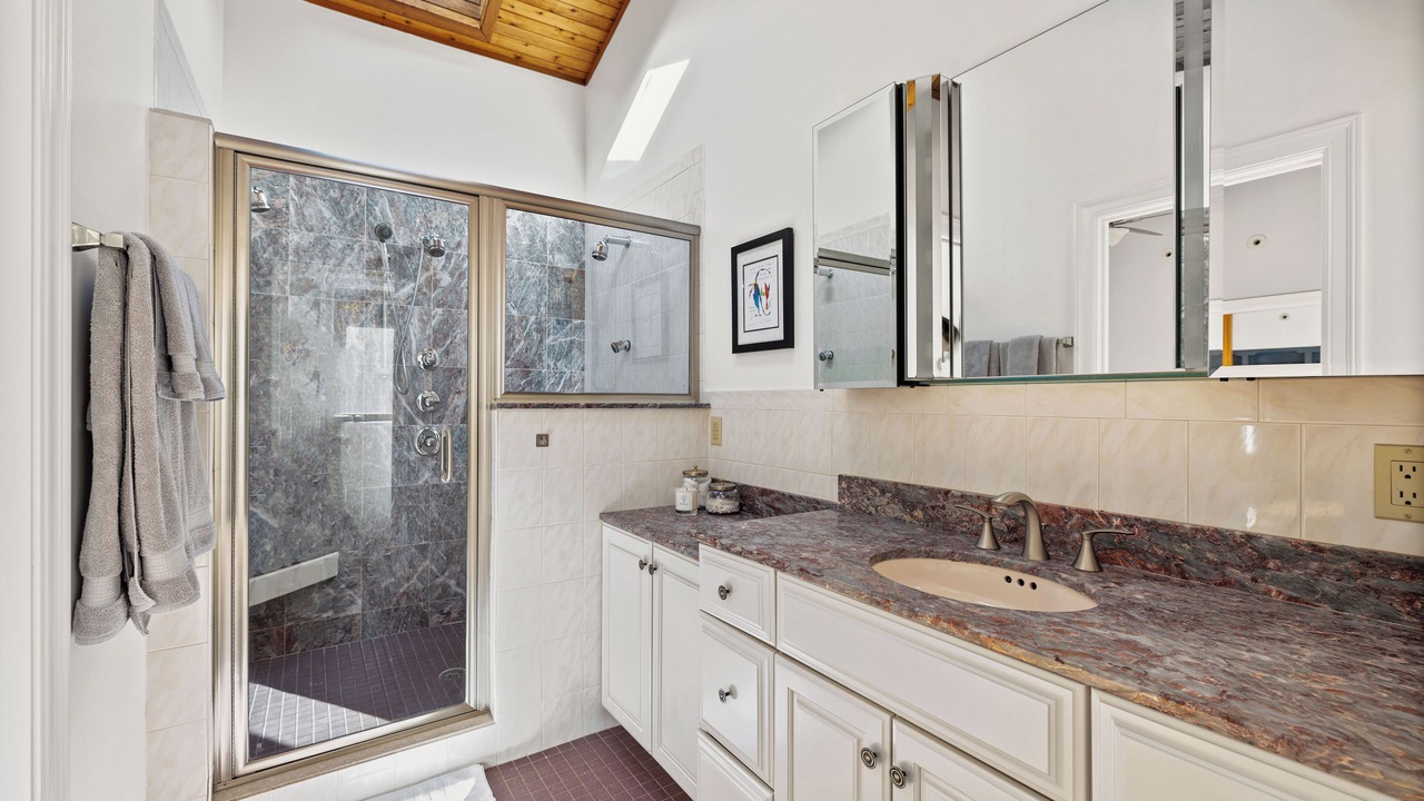 Photo of Bathroom in Cape Porpoise
