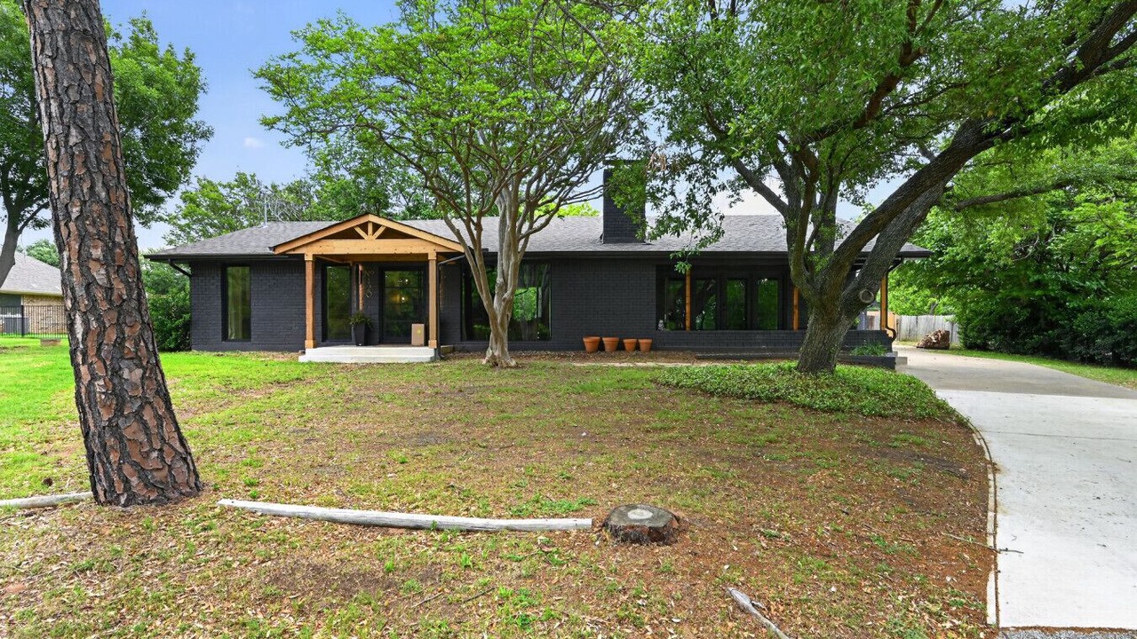 Photo of Outdoor in Hickory Creek