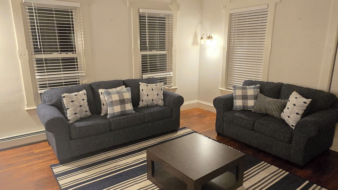 Photo of Livingroom in Ellsworth