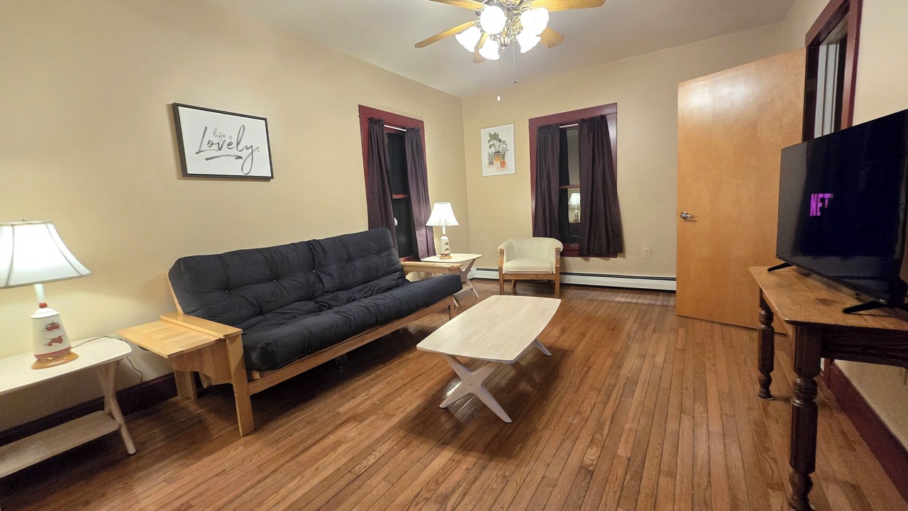 Photo of Livingroom in Ellsworth