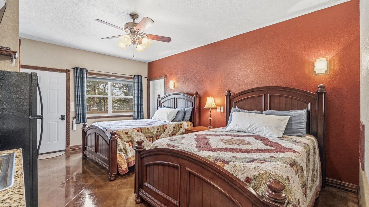 Photo of Bedroom in Shell Knob