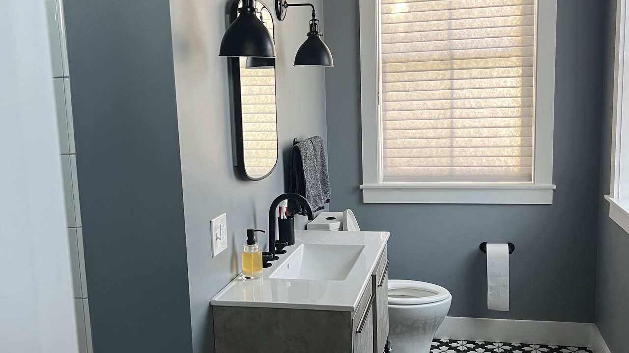 Photo of Bathroom in East Bayside