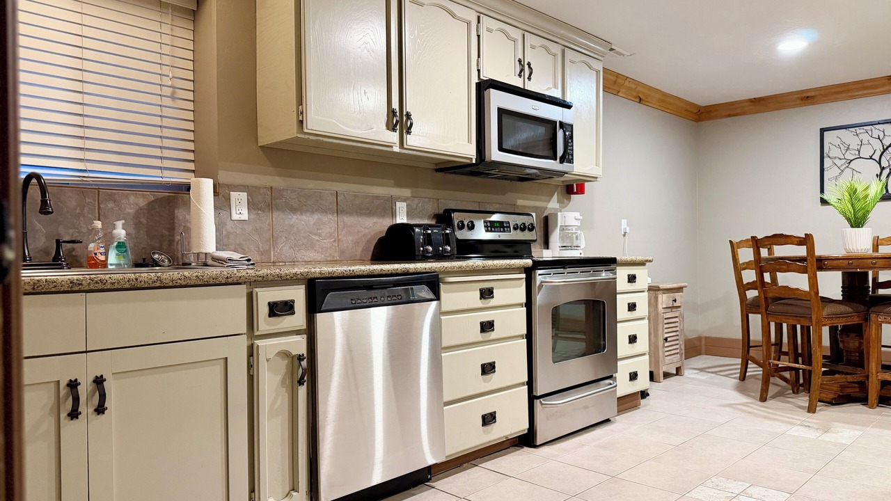 Photo of Kitchen in Garden City