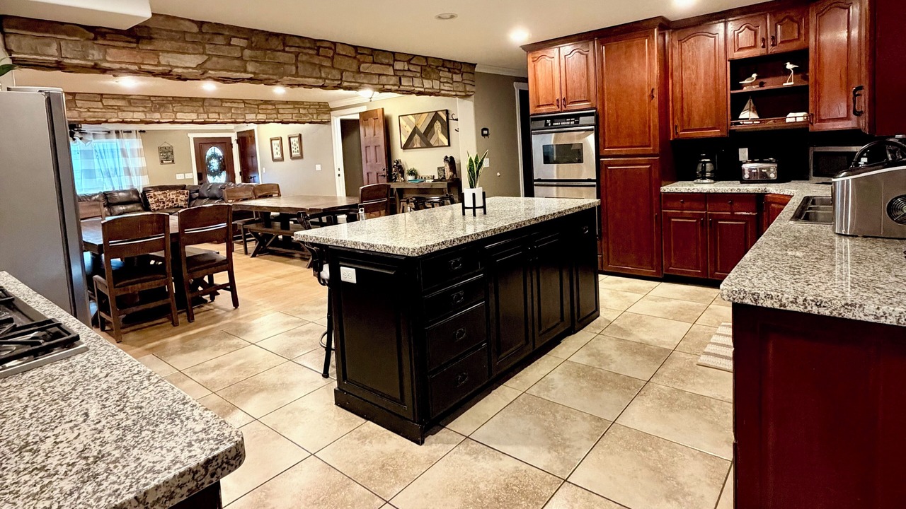 Photo of Kitchen in Garden City