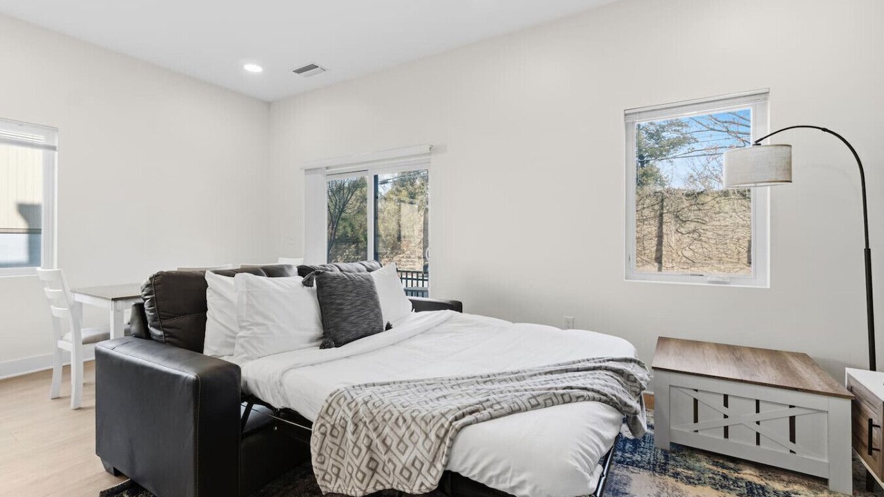 Photo of Bedroom in Little Italy