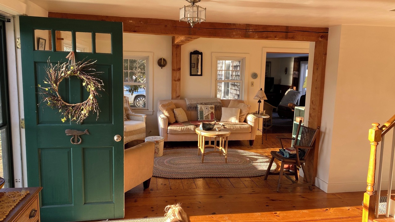 Photo of Livingroom in Isle of Springs