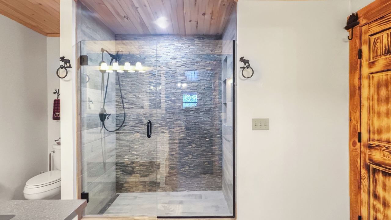 Photo of Bathroom in Beaver Cove