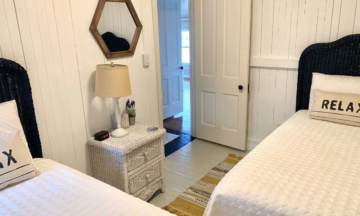 Photo of Bedroom in Mentor-on-the-Lake