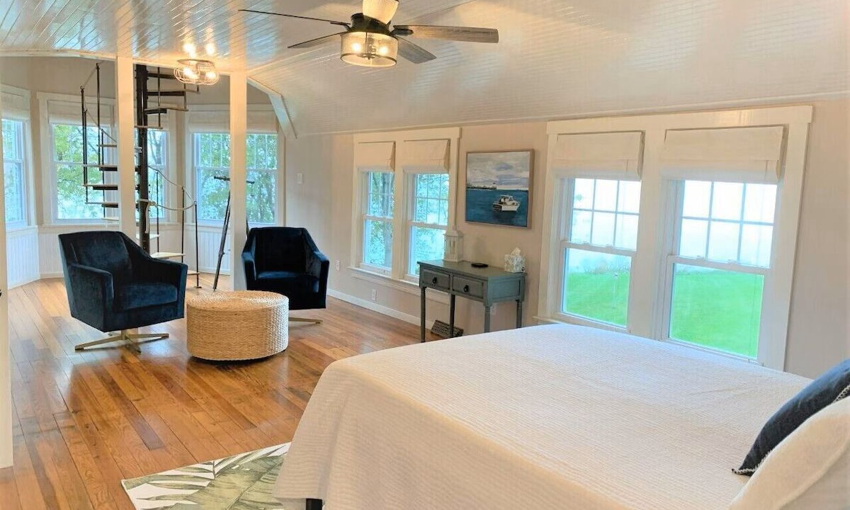 Photo of Bedroom in Mentor-on-the-Lake