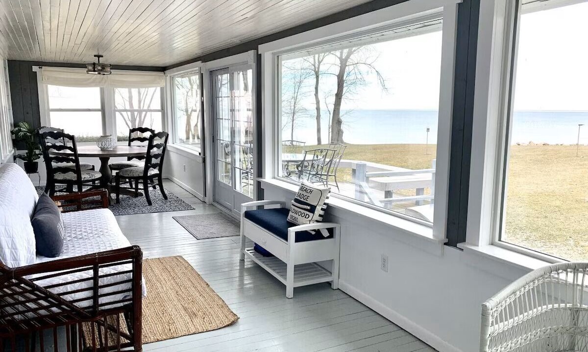 Photo of Livingroom in Mentor-on-the-Lake