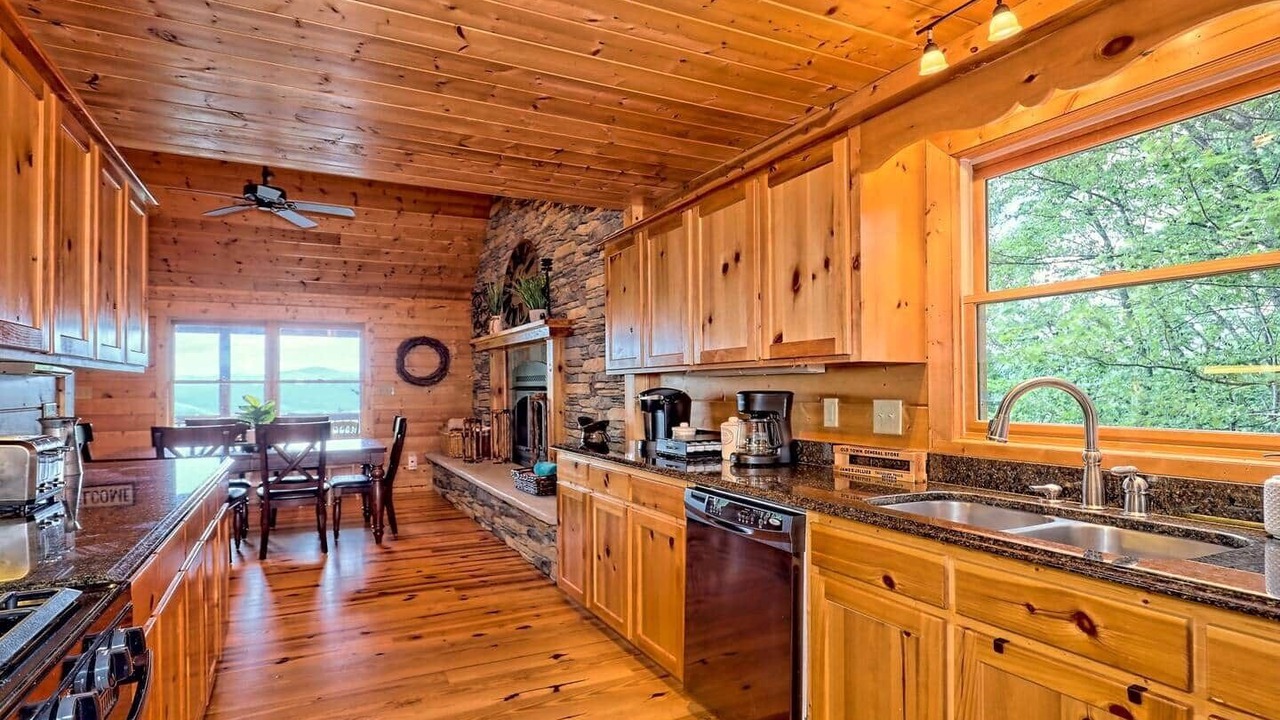 Photo of Kitchen in Screamer Mountain