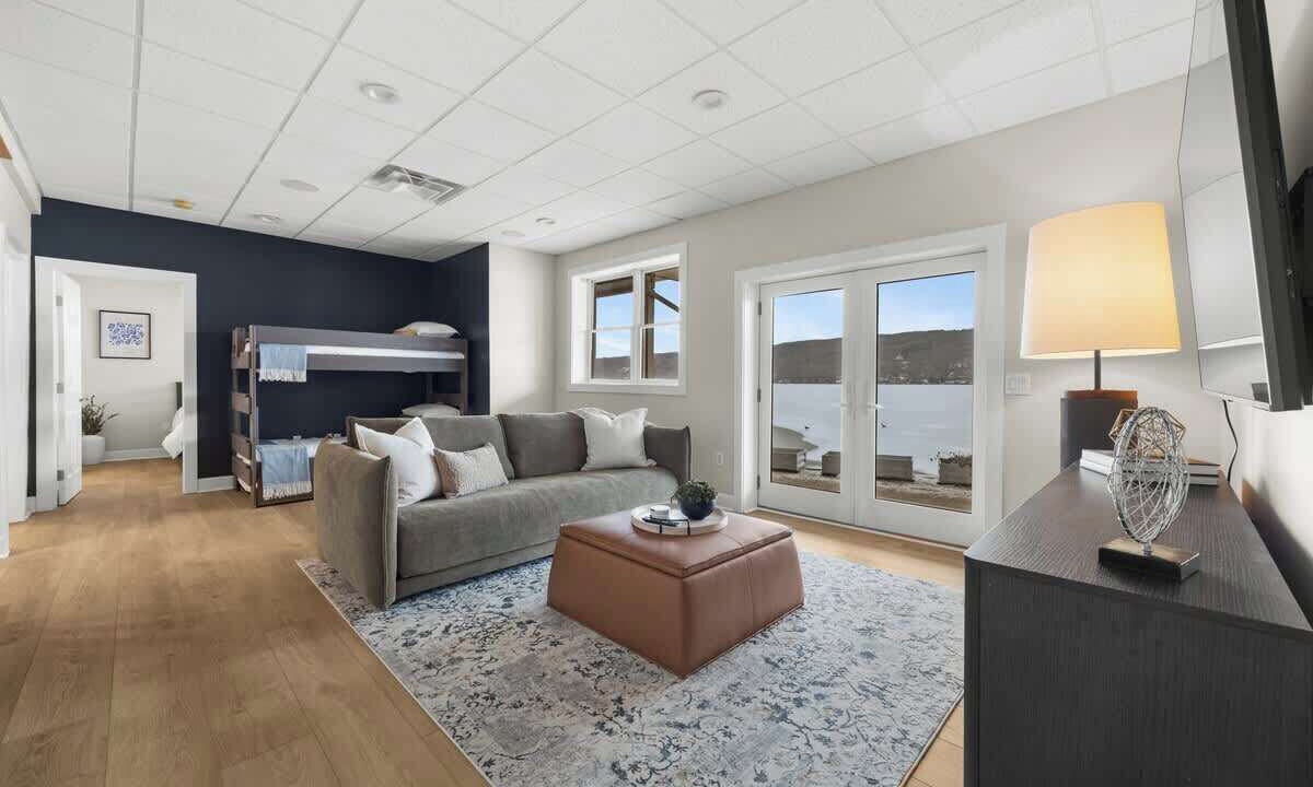 Photo of Livingroom in Town of Jerusalem