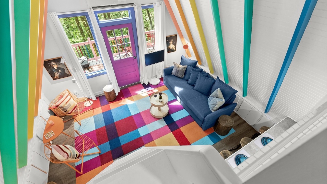 Photo of Livingroom in Cleveland