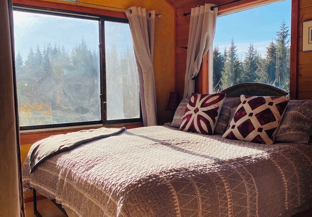 Photo of Bedroom in Homer