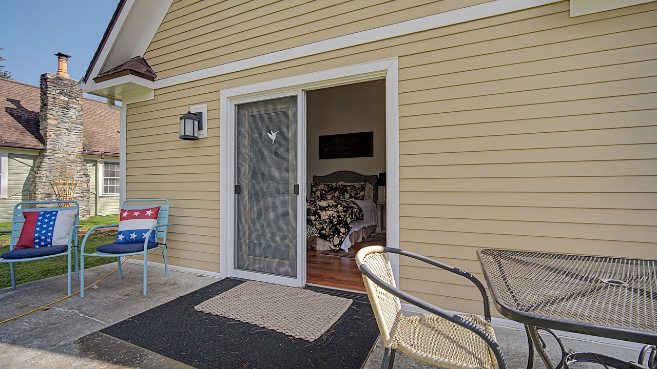Photo of Patio Balcony in Bemus Point