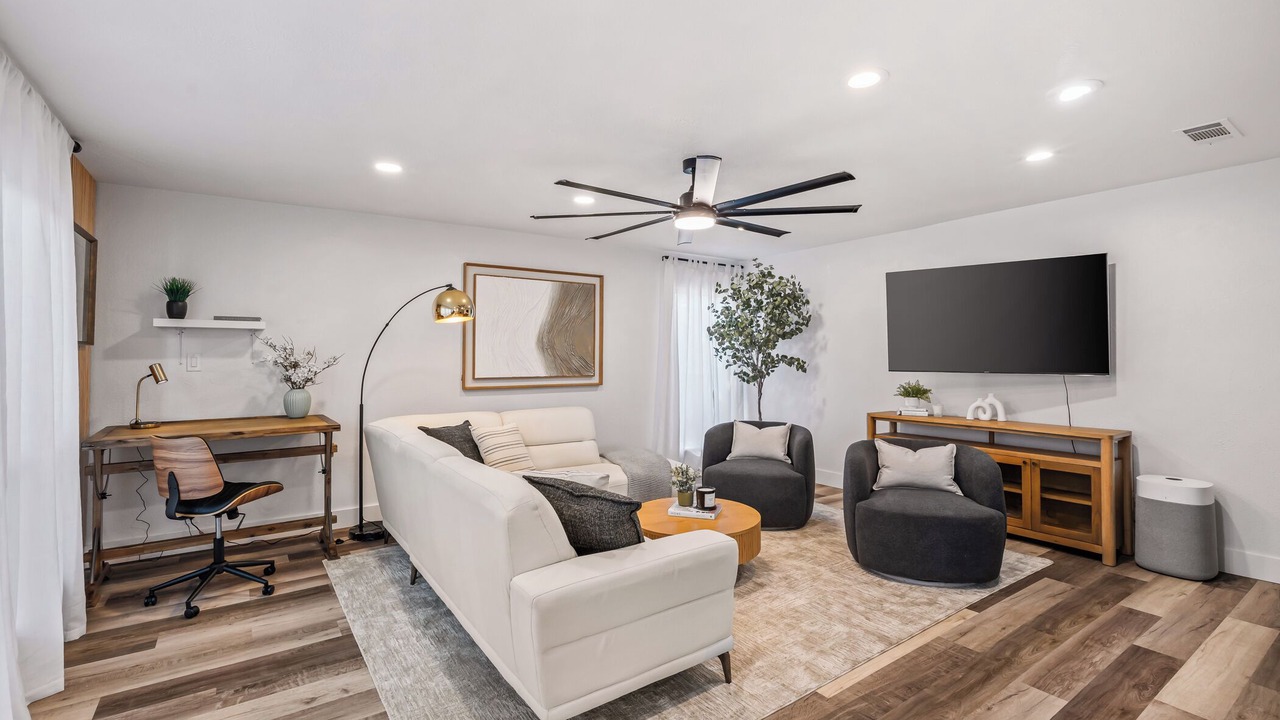 Photo of Livingroom in Northwest Dallas