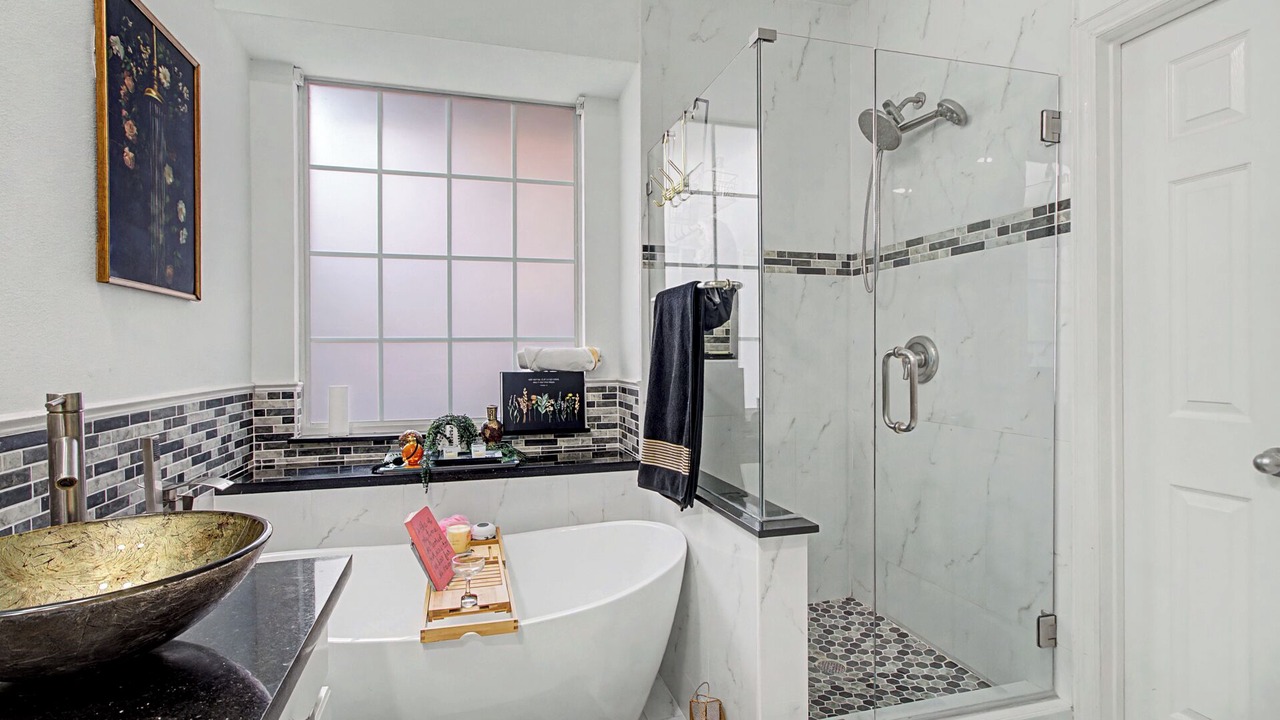 Photo of Bathroom in Far North Dallas