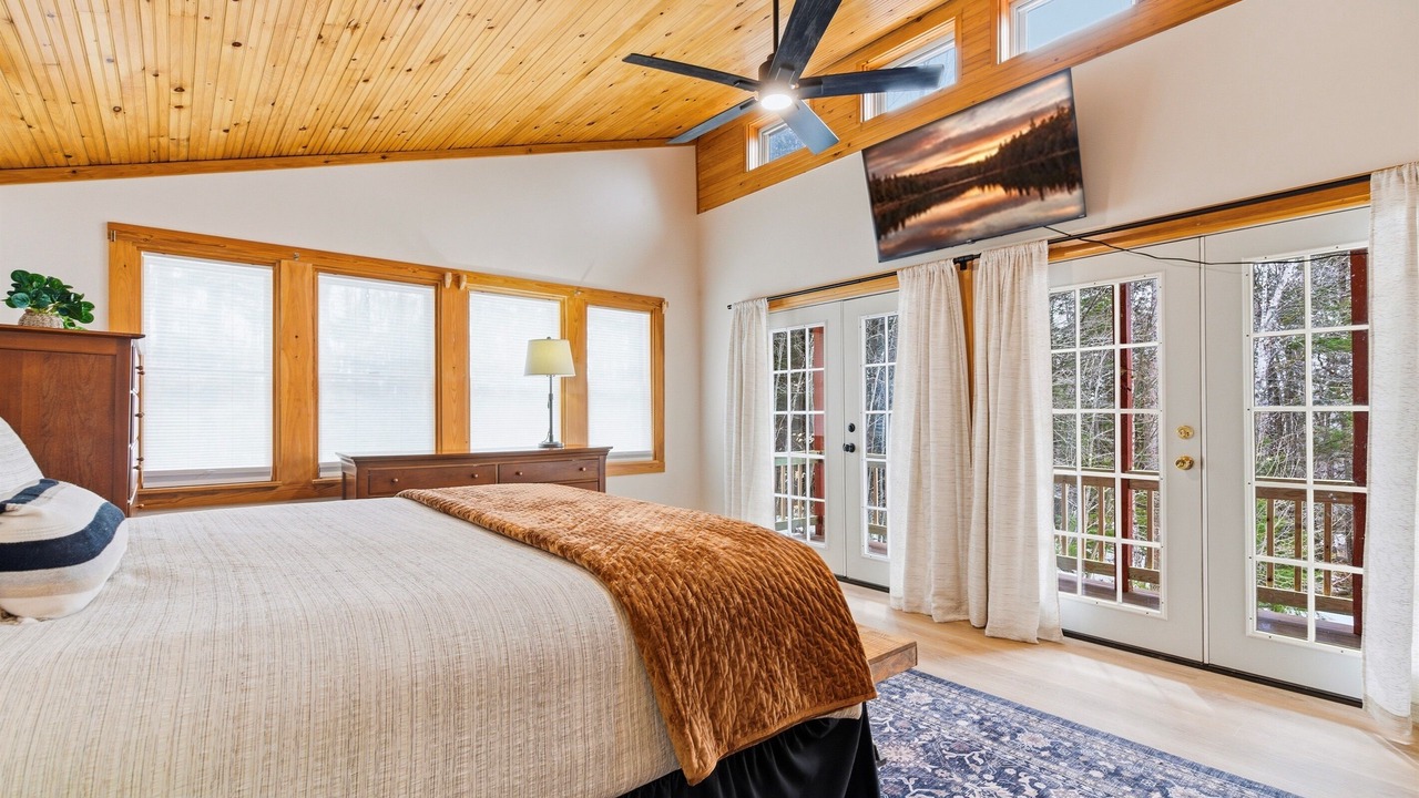 Photo of Bedroom in Bethel