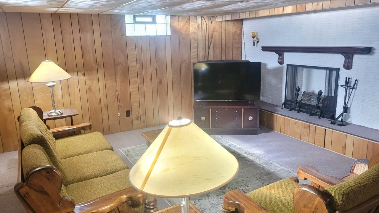 Photo of Livingroom in Cheektowaga