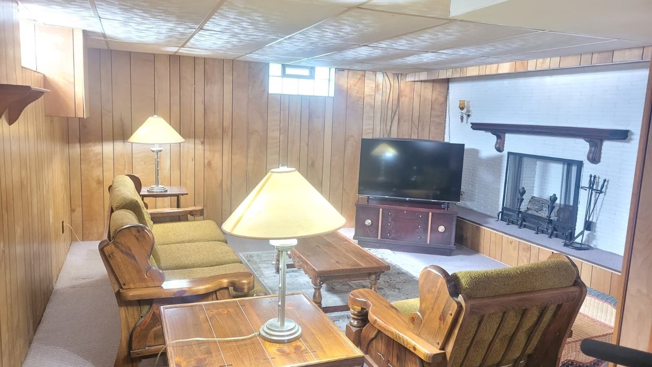 Photo of Livingroom in Cheektowaga