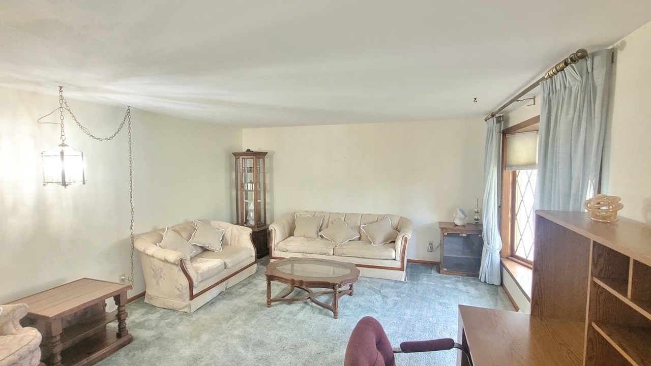 Photo of Livingroom in Cheektowaga