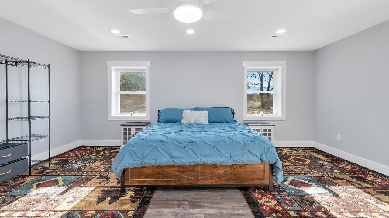 Photo of Bedroom in Benton