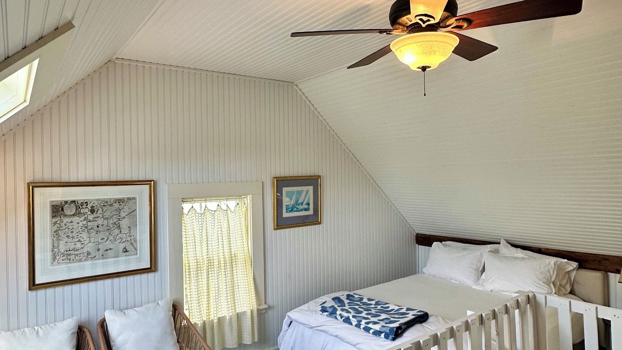 Photo of Bedroom in Brooksville