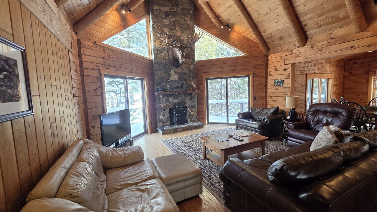 Photo of Livingroom in Greenville Junction
