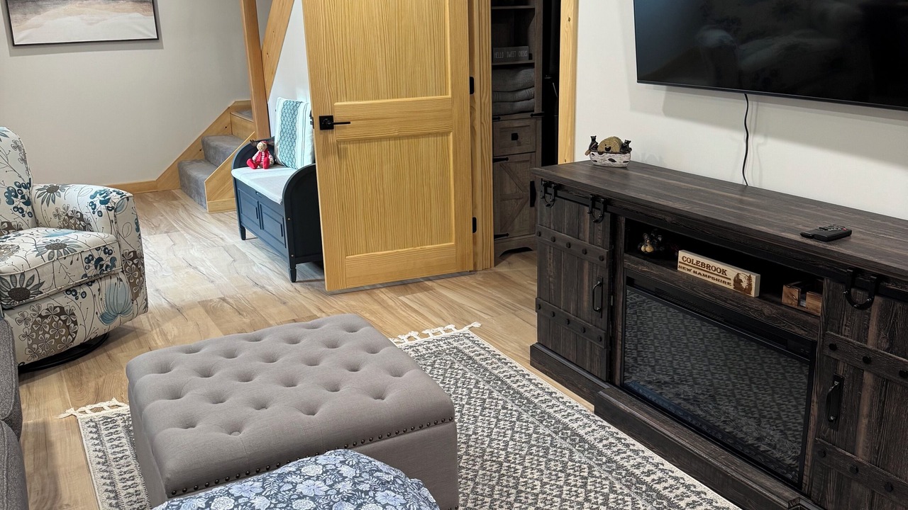 Photo of Livingroom in Colebrook