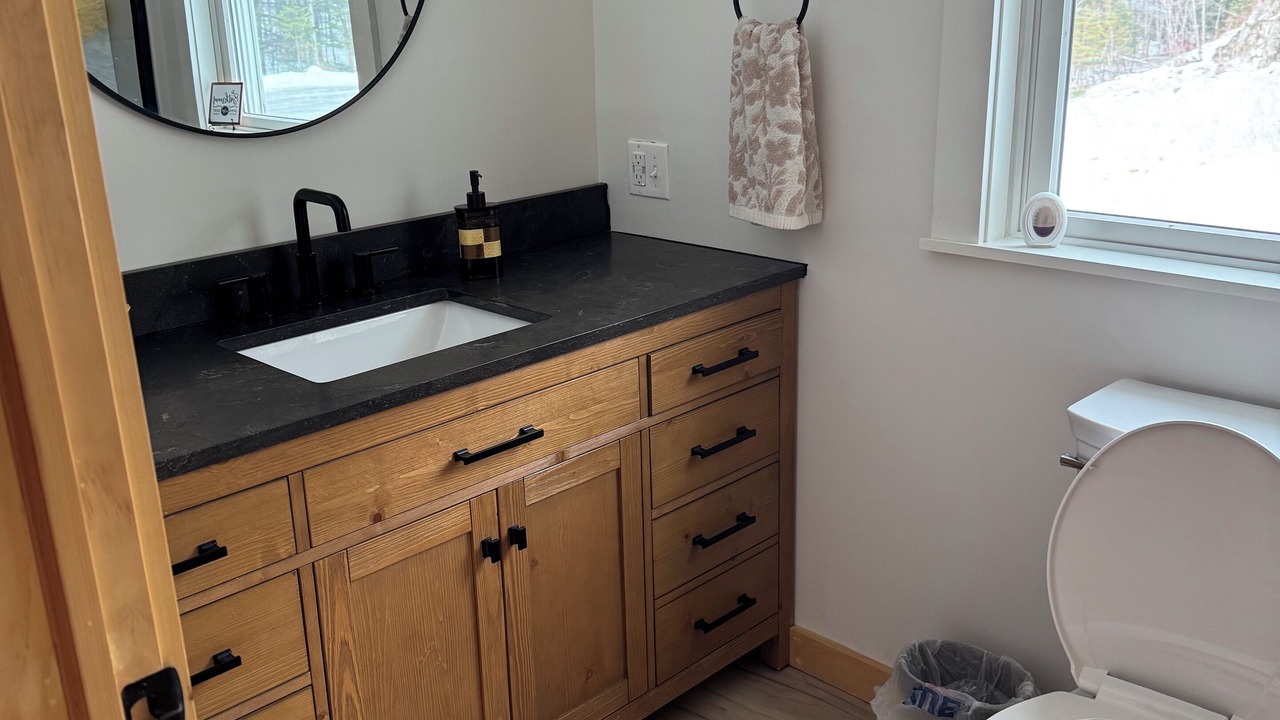 Photo of Bathroom in Colebrook
