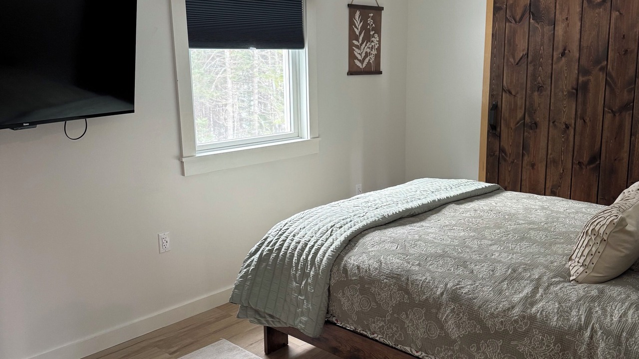 Photo of Bedroom in Colebrook