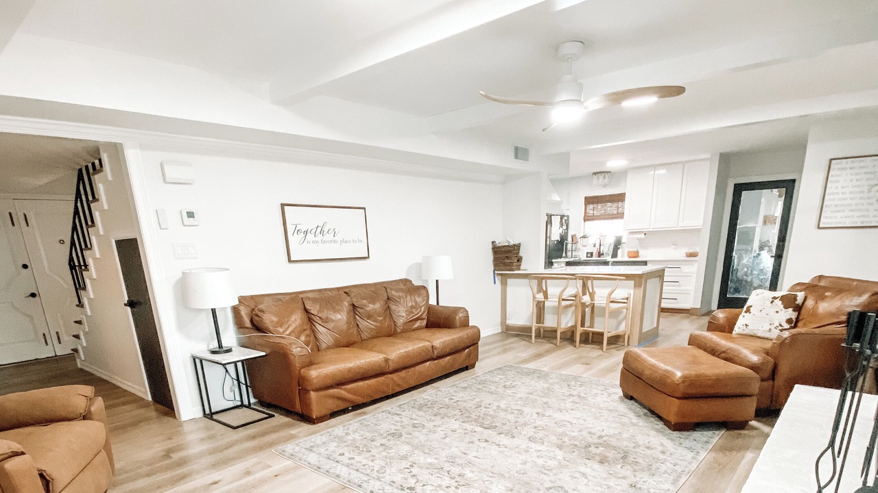 Photo of Livingroom in Alice