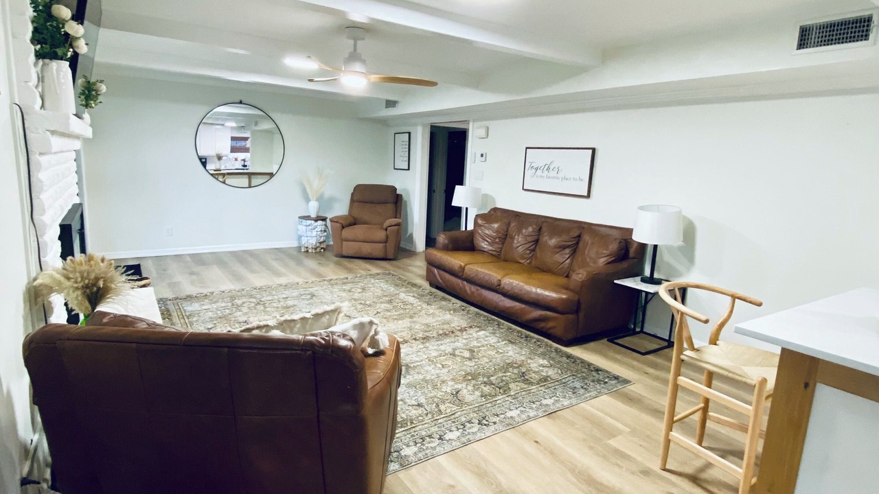 Photo of Livingroom in Alice