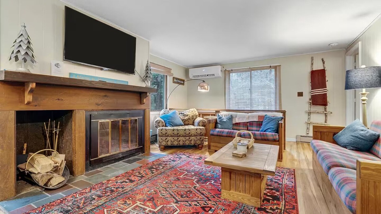 Photo of Livingroom in West Bridgton
