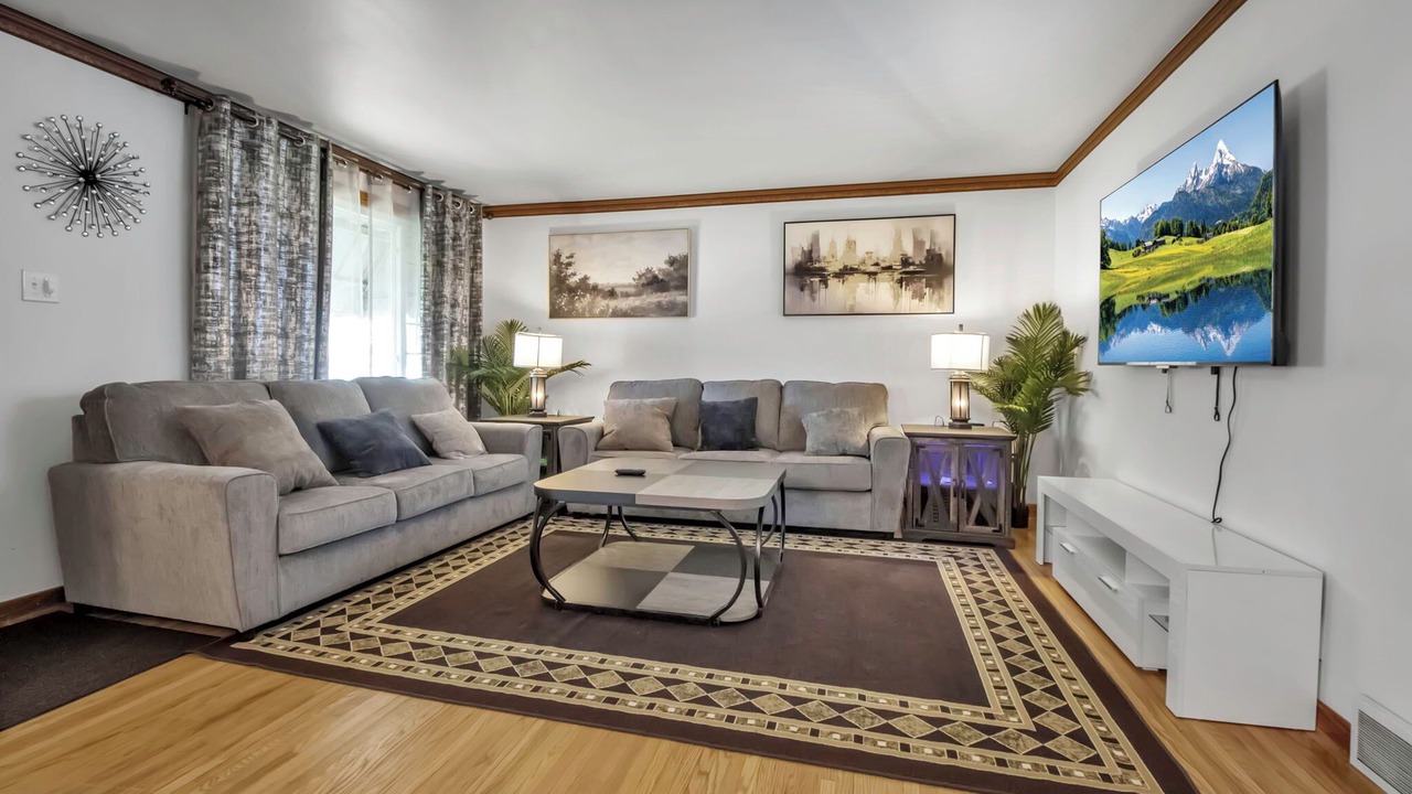Photo of Livingroom in Cheektowaga