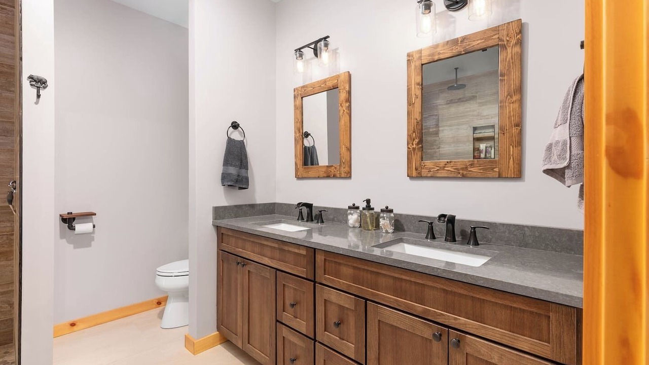 Photo of Bathroom in Center Conway