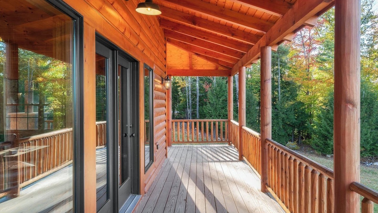 Photo of Patio Balcony in Center Conway