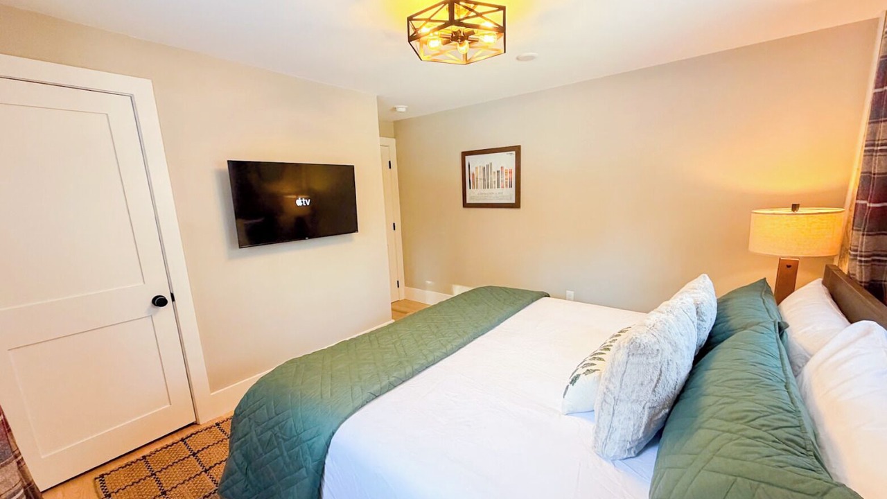 Photo of Bedroom in Center Conway