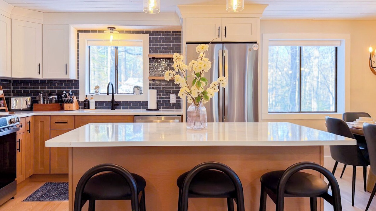 Photo of Kitchen in Center Conway